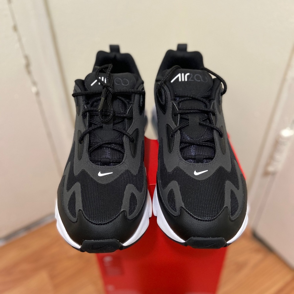 Nike Air Max 200